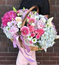 Цветочная композиция из Розы, Хризантемы, Пионы и Лизиантусы в корзине #REPLACE_PRED# Николаевске-на-Амуре