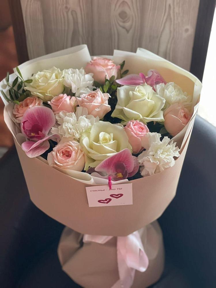 Букет цветов из: Орхидеи, Розы и Гвоздики в Николаевске-на-Амуре