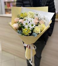 Букет цветов из:  Альстромерии, Розы и Хризантемы в Николаевске-на-Амуре