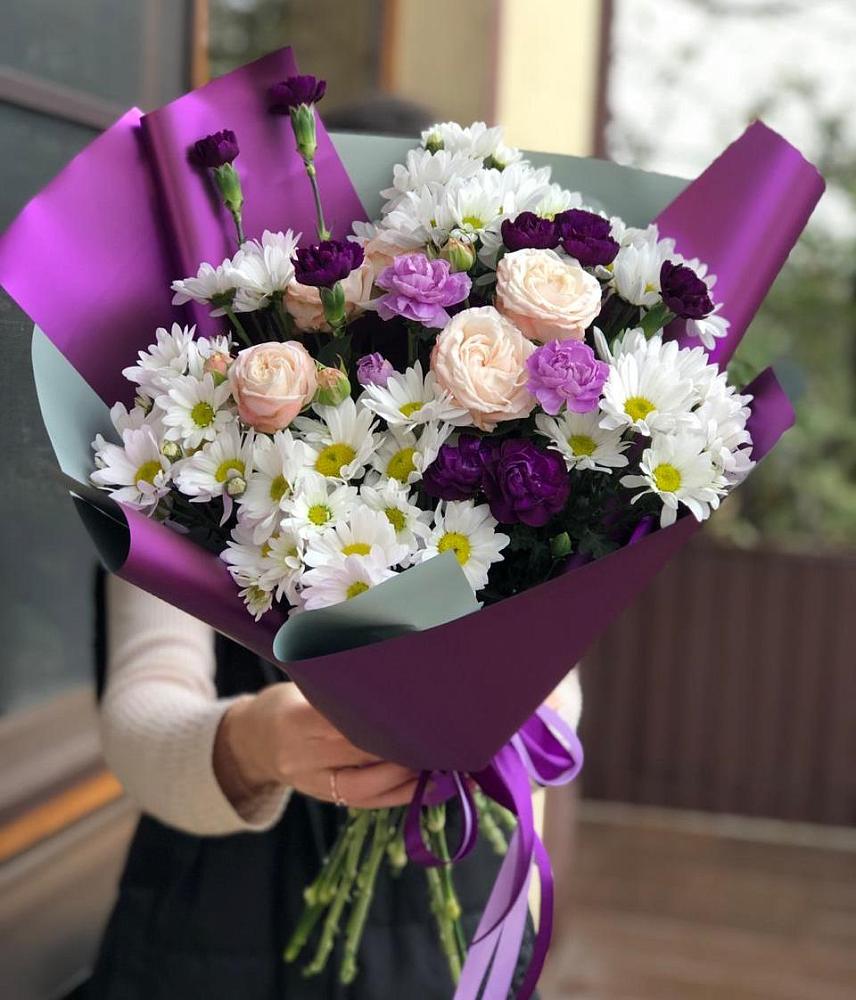 Букет цветов из: Хризантемы, Гвоздики и Розы в Николаевске-на-Амуре