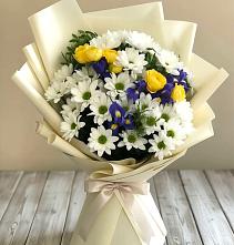 Букет цветов из:  Ирисы, Хризантемы и Розы #REPLACE_PRED# Николаевске-на-Амуре