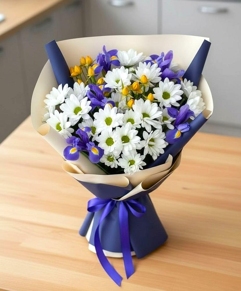 Букет цветов из: Розы, Ирисы и Хризантемы в Николаевске-на-Амуре