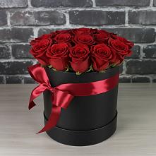 Цветочная композиция из Розы в шляпной коробке в Николаевске-на-Амуре