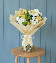 Букет цветов из:  Хризантемы и Розы в Николаевске-на-Амуре