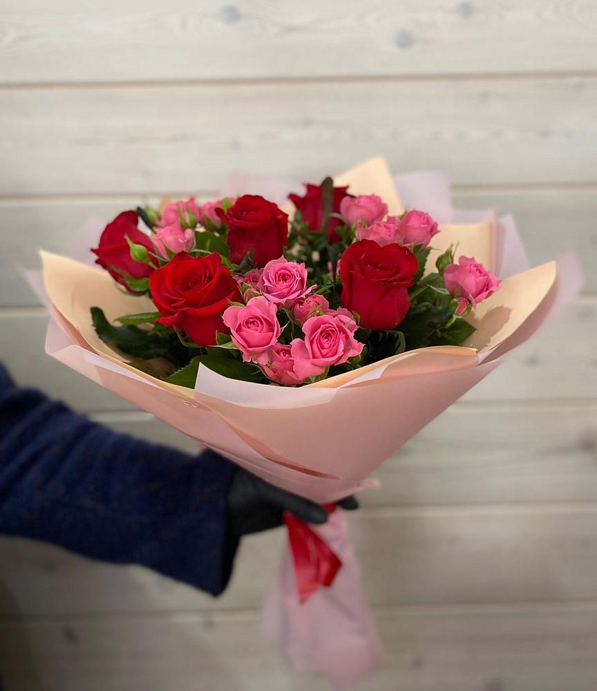 Букет цветов из: Розы в Николаевске-на-Амуре