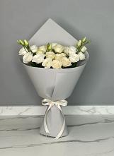 Букет цветов из:  Розы и Лизиантусы в Николаевске-на-Амуре